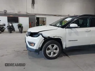 2019 Jeep Compass Latitude с VIN 3C4NJDBB0KT828886, выставлен на аукционе IAAI как лот 42614817 с пробегом 81 985 миль миль и . История ставок и продаж доступна на DreamBid. Изображение 6.