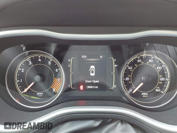 2014 Jeep Cherokee Latitude with VIN 1C4PJMCS5EW294743, listed as a IAAI auction lot 42098992 with 185,814 mi miles. Bid and sale history available at carsss.com. Image 7.