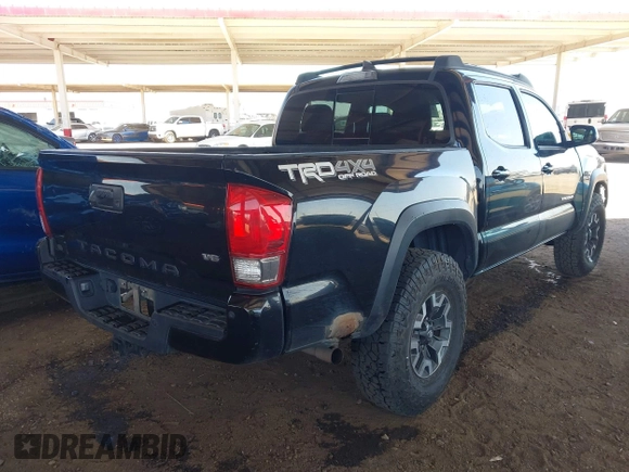 2017 Toyota Tacoma SR5 z VIN 3TMCZ5AN0HM110825, wystawiony jako IAAI lot #42297408 z przebiegiem 126 769 mil mil oraz . Historia ofert i sprzedaży dostępna na DreamBid. Obrazek 4.