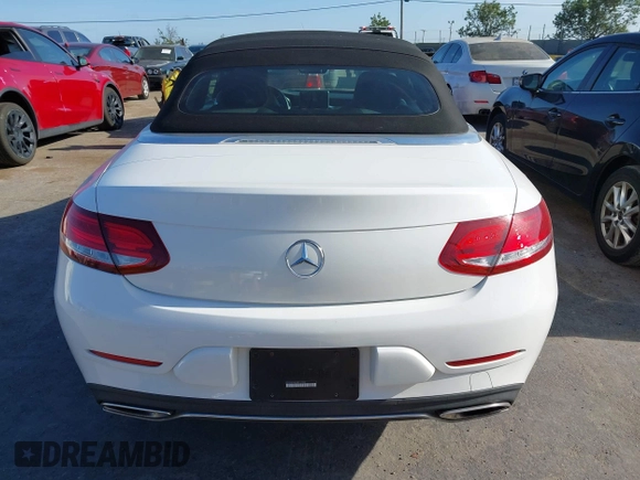 2018 Mercedes-Benz C 300 z VIN WDDWK4JB4JF617935, wystawiony jako IAAI lot #42338904 z przebiegiem 86 273 mil mil oraz . Historia ofert i sprzedaży dostępna na DreamBid. Obrazek 17.