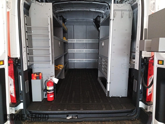 2023 Ford Transit Cargo z VIN 1FTBR1X8XPKC02486, wystawiony jako IAAI lot #42786968 z przebiegiem 7 229 mil mil oraz . Historia ofert i sprzedaży dostępna na DreamBid. Obrazek 15.