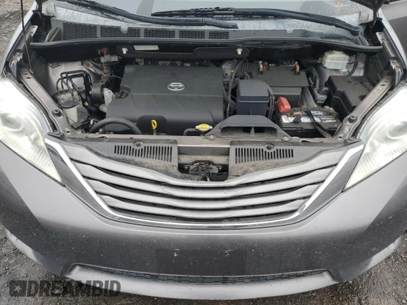 2012 Toyota Sienna XLE AAS с VIN 5TDYK3DC0CS191178, выставлен на аукционе Copart как лот 58292415 с пробегом 88 272 миль миль и Чистый • Clean title. История ставок и продаж доступна на DreamBid. Изображение 12.