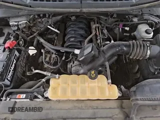 2016 Ford F-150 XLT z VIN 1FTFX1EF3GKD46888, wystawiony jako Copart lot #61362475 z przebiegiem 235 205 mil mil oraz Czysty tytuł • Clean title. Historia ofert i sprzedaży dostępna na DreamBid. Obrazek 14.