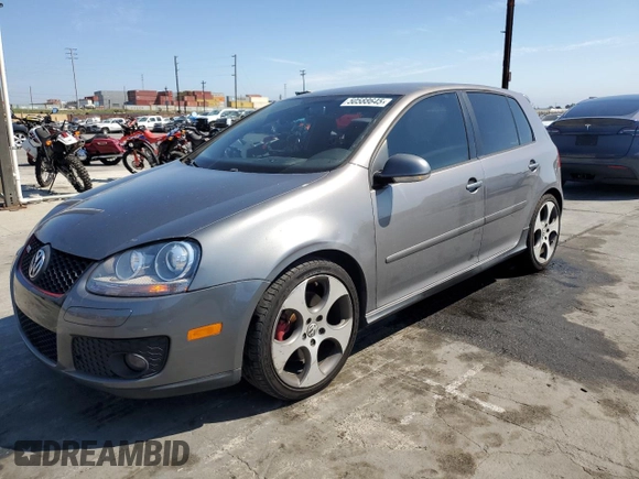 2008 Volkswagen GTI z VIN WVWHV71K98W216614, wystawiony jako Copart lot #50588645 z przebiegiem 272 440 mil mil oraz Szkoda całkowita • Salvage title. Historia ofert i sprzedaży dostępna na DreamBid. Obrazek 1.