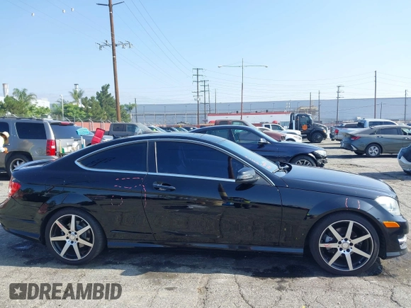 2015 Mercedes-Benz C 250 with VIN WDDGJ4HB7FG390528, listed as a IAAI auction lot 42608653 with 126,314 mi miles and . Bid and sale history available at DreamBid. Image 14.