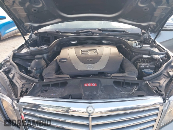 2011 Mercedes-Benz E-Class E 350 Luxury with VIN WDDHF8HB1BA485662, listed as a IAAI auction lot 41978098 with 28,765 mi miles. Bid and sale history available at carsss.com. Image 10.