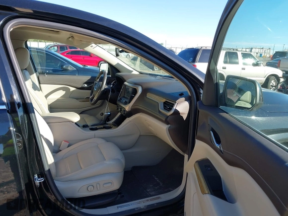 2019 GMC Acadia Denali with VIN 1GKKNPLSXKZ105292, listed as a IAAI auction lot 42322872 with 41,950 mi miles and . Bid and sale history available at DreamBid. Image 5.