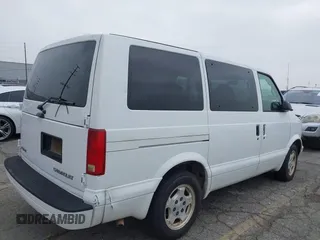 2004 Chevrolet Astro z VIN 1GNDM19X24B102378, wystawiony jako IAAI lot #42450211 z przebiegiem 162 068 mil mil oraz . Historia ofert i sprzedaży dostępna na DreamBid. Obrazek 13.