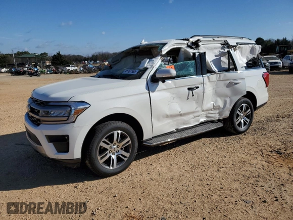 2022 Ford Expedition XLT with VIN 1FMJU1JT6NEA10481, listed as a Copart auction lot 41387565 with 13,459 mi miles and Salvage Title. Bid and sale history available at carsss.com. Image 1.