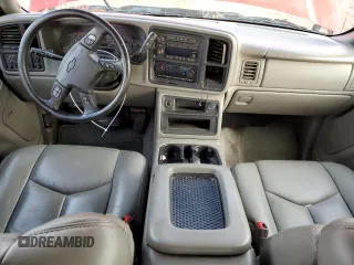 2004 Chevrolet Silverado 3500 with VIN 1GCJC33104F153613, listed as a Copart auction lot 81335784 with 320,963 mi miles and Salvage Title. Bid and sale history available at carsss.com. Image 8.