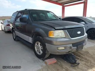 2003 Ford Expedition Special Service with VIN 1FMRU15W13LC32961, listed as a IAAI auction lot 42100080 with 126,047 mi miles. Bid and sale history available at carsss.com. Image 1.