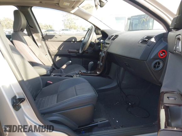 2006 Volvo S40 2.4L with VIN YV1MS382262208357, listed as a IAAI auction lot 41562014 with 104,468 mi miles. Bid and sale history available at carsss.com. Image 5.