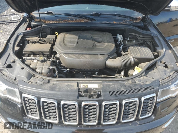 2019 Jeep Grand Cherokee Limited with VIN 1C4RJFBG5KC679881, listed as a Copart auction lot 62743025 with 67,687 mi miles and Salvage title. Bid and sale history available at DreamBid. Image 12.