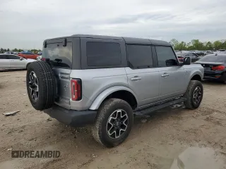2024 Ford Bronco Outer Banks z VIN 1FMDE8BH6RLA98169, wystawiony jako Copart lot #51036615 z przebiegiem 3 859 mil mil oraz Szkoda całkowita • Salvage title. Historia ofert i sprzedaży dostępna na DreamBid. Obrazek 3.