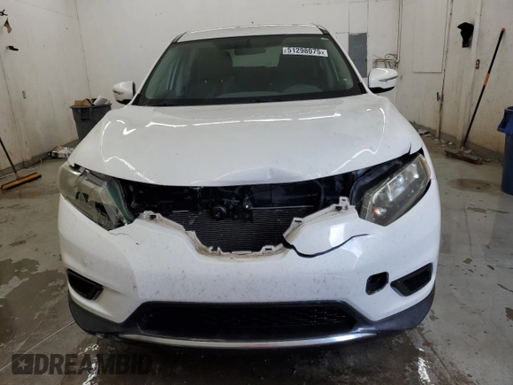 2014 Nissan Rogue SV with VIN 5N1AT2MT2EC760492, listed as a Copart auction lot 51298075 with 131,996 mi miles and Salvage Title. Bid and sale history available at carsss.com. Image 5.