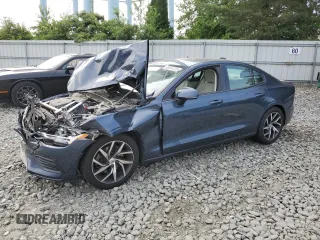 2019 Volvo S60 Momentum with VIN 7JR102FKXKG011091, listed as a Copart auction lot 60814125 with 43,411 mi miles and Salvage title. Bid and sale history available at DreamBid. Image 1.