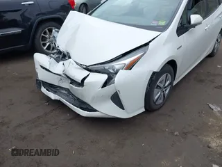2018 Toyota Prius Two with VIN JTDKARFU8J3059124, listed as a IAAI auction lot 41709364 with 79,982 mi miles. Bid and sale history available at carsss.com. Image 6.