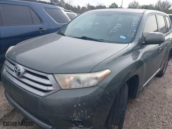 2013 Toyota Highlander with VIN 5TDBK3EH1DS219975, listed as a IAAI auction lot 41605609 with 198,555 mi miles. Bid and sale history available at carsss.com. Image 17.
