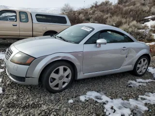2001 Audi TT z VIN TRUSX28N811032230, wystawiony jako Copart lot #44818415 z przebiegiem 119 923 mil mil oraz Czysty tytuł • Clean title. Historia ofert i sprzedaży dostępna na DreamBid. Obrazek 1.