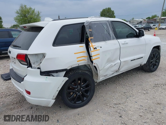 2018 Jeep Grand Cherokee Altitude with VIN 1C4RJFAG6JC164906, listed as a IAAI auction lot 42302611 with 81,447 mi miles and . Bid and sale history available at DreamBid. Image 4.