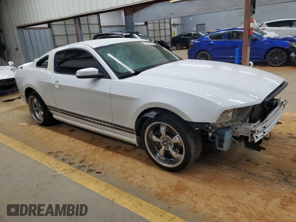 2014 Ford Mustang V6 with VIN 1ZVBP8AM0E5232495, listed as a Copart auction lot 41481245 with 118,917 mi miles and Salvage Title. Bid and sale history available at DreamBid. Image 4.