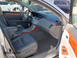 2006 Toyota Avalon XL with VIN 4T1BK36B36U153708, listed as a IAAI auction lot 42049995 with 205,803 mi miles. Bid and sale history available at carsss.com. Image 5.