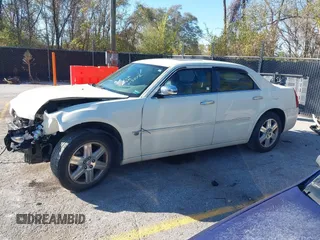 2006 Chrysler 300 C with VIN 2C3LK63HX6H345072, listed as a IAAI auction lot 40737720 with 163,544 mi miles. Bid and sale history available at carsss.com. Image 15.