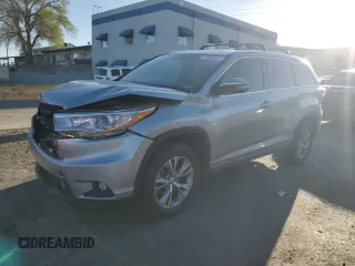 2015 Toyota Highlander XLE z VIN 5TDKKRFH5FS086240, wystawiony jako Copart lot #53468835 z przebiegiem 96 164 mil mil oraz Szkoda całkowita • Salvage title. Historia ofert i sprzedaży dostępna na DreamBid. Obrazek 1.