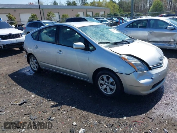 2004 Toyota Prius with VIN JTDKB20U640063062, listed as a IAAI auction lot 41934737 with 257,345 mi miles. Bid and sale history available at carsss.com. Image 1.