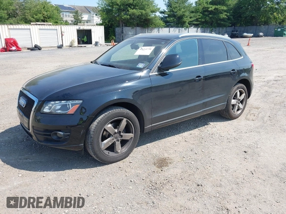 2010 Audi Q5 Premium Plus z VIN WA1LKAFP4AA058751, wystawiony jako IAAI lot #42414738 z przebiegiem 152 771 mil mil oraz . Historia ofert i sprzedaży dostępna na DreamBid. Obrazek 2.