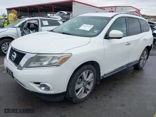 2014 Nissan Pathfinder SV with VIN 5N1AR2MN8EC633911, listed as a IAAI auction lot 41427334 with 128,467 mi miles. Bid and sale history available at carsss.com. Image 17.