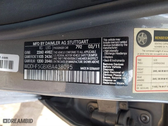 2011 Mercedes-Benz E-Class E 350 Luxury with VIN WDDHF5GBXBA438095, listed as a IAAI auction lot 41508791 with 157,108 mi miles. Bid and sale history available at carsss.com. Image 9.
