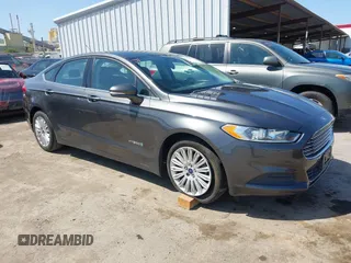 2016 Ford Fusion SE Hybrid with VIN 3FA6P0LU9GR405097, listed as a IAAI auction lot 42000535 with 58,293 mi miles. Bid and sale history available at carsss.com. Image 1.