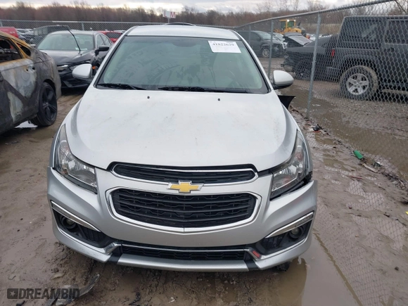 2015 Chevrolet Cruze LT with VIN 1G1PE5SB5F7113933, listed as a IAAI auction lot 41822629 with 100,576 mi miles. Bid and sale history available at carsss.com. Image 12.