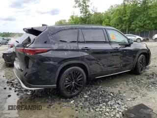 2024 Toyota Highlander LE z VIN 5TDKDRAH5RS536524, wystawiony jako Copart lot #58688105 z przebiegiem Nie podano mil oraz Czysty tytuł • Clean title. Historia ofert i sprzedaży dostępna na DreamBid. Obrazek 3.