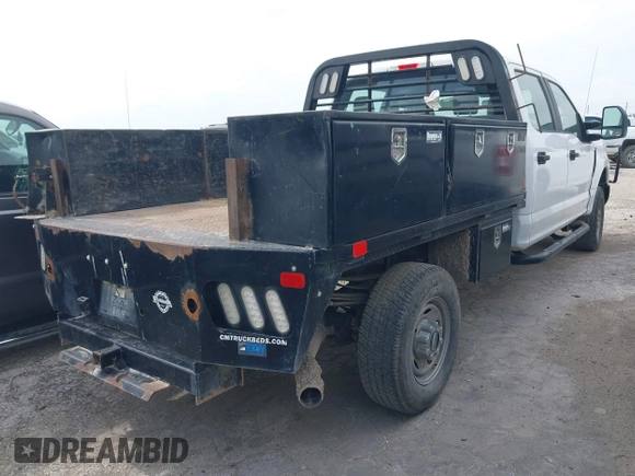 2019 Ford F-250 XL with VIN 1FD7W2B61KEG48748, listed as a IAAI auction lot 42560434 with 161,957 mi miles and . Bid and sale history available at DreamBid. Image 4.