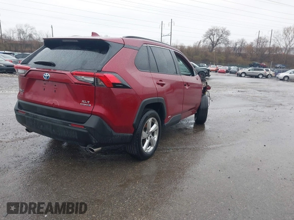 2021 Toyota RAV4 Hybrid LE with VIN 4T3B6RFV6MU043418, listed as a IAAI auction lot 41864627 with 60,340 mi miles. Bid and sale history available at carsss.com. Image 4.