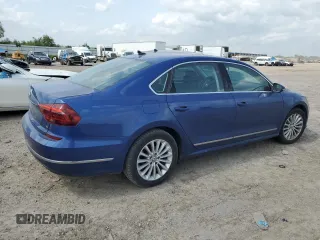 2017 Volkswagen Passat SE z VIN 1VWBT7A34HC005632, wystawiony jako Copart lot #54880335 z przebiegiem 67 425 mil mil oraz Szkoda całkowita • Salvage title. Historia ofert i sprzedaży dostępna na DreamBid. Obrazek 3.