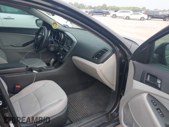 2013 Kia Optima LX with VIN 5XXGM4A70DG249828, listed as a IAAI auction lot 42074167 with 143,986 mi miles. Bid and sale history available at carsss.com. Image 5.