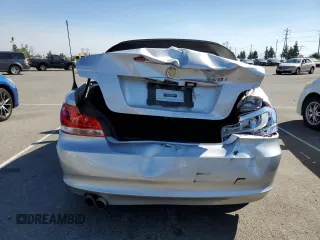 2013 BMW 1 Series 128i z VIN WBAUN1C55DVR01242, wystawiony jako Copart lot #71388854 z przebiegiem 35 350 mil mil oraz Szkoda całkowita • Salvage title. Historia ofert i sprzedaży dostępna na DreamBid. Obrazek 6.