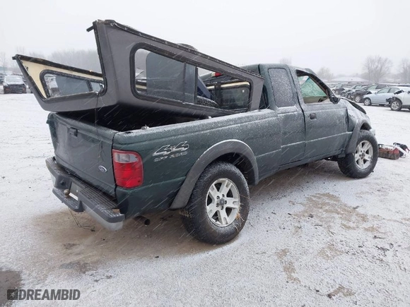 2002 Ford Ranger XL Fleet with VIN 1FTZR45E52PA21624, listed as a IAAI auction lot 41077157 with 167,166 mi miles. Bid and sale history available at carsss.com. Image 4.