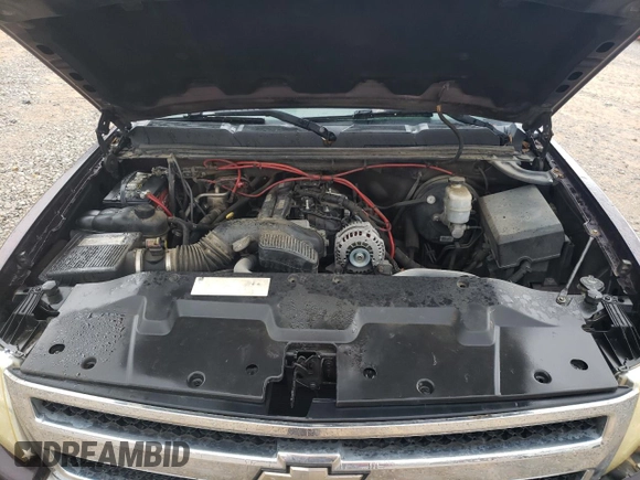 2008 Chevrolet Silverado 1500 1LT with VIN 2GCEC130081124610, listed as a Copart auction lot 45158565 with 327,843 mi miles and Salvage Title. Bid and sale history available at DreamBid. Image 12.