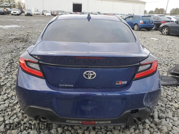 2024 Toyota 86 with VIN JF1ZNBB19R9756189, listed as a Copart auction lot 86570014 with 5,417 mi miles and Salvage Title. Bid and sale history available at DreamBid. Image 6.