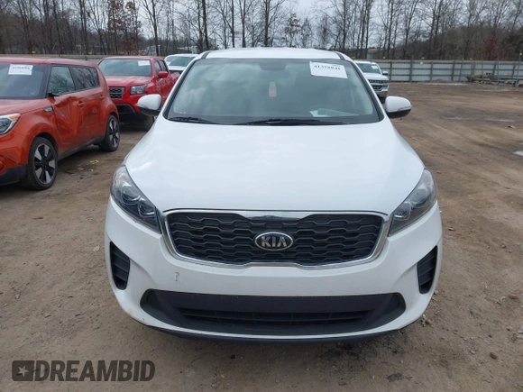 2020 Kia Sorento LX with VIN 5XYPG4A39LG642824, listed as a IAAI auction lot 41358841 with 111,391 mi miles. Bid and sale history available at carsss.com. Image 12.