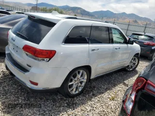 2015 Jeep Grand Cherokee Summit with VIN 1C4RJFJM5FC738473, listed as a Copart auction lot 61049565 with 176,053 mi miles and Clean title. Bid and sale history available at DreamBid. Image 3.