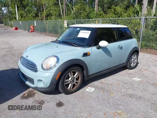 2012 MINI Hardtop with VIN WMWSU3C5XCT368840, listed as a IAAI auction lot 41446054 with 185,679 mi miles and . Bid and sale history available at DreamBid. Image 2.