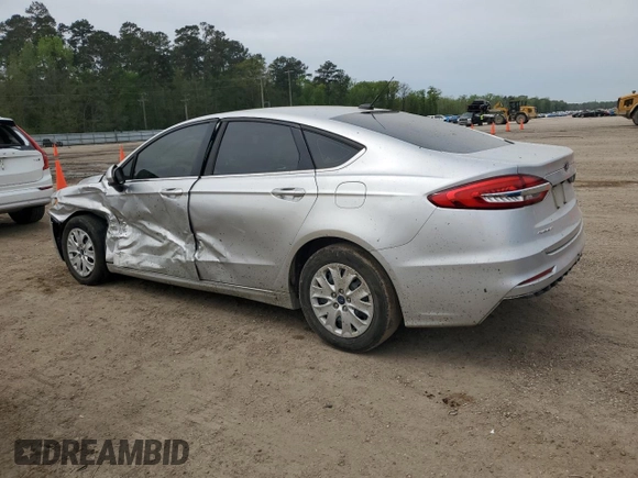 2019 Ford Fusion S with VIN 3FA6P0G70KR267348, listed as a Copart auction lot 50977645 with 83,507 mi miles and Salvage Title. Bid and sale history available at DreamBid. Image 2.