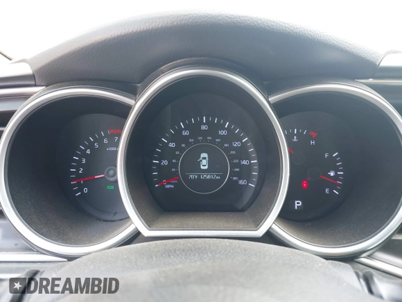 2015 Kia Optima LX with VIN 5XXGM4A74FG401418, listed as a IAAI auction lot 41899008 with 125,812 mi miles. Bid and sale history available at carsss.com. Image 7.