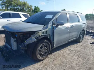 2025 Kia Carnival Hybrid EX with VIN KNDNC5KA5S6036699, listed as a IAAI auction lot 41896269 with 8,075 mi miles. Bid and sale history available at carsss.com. Image 18.