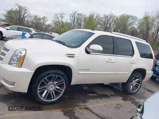 2012 Cadillac Escalade Premium z VIN 1GYS4CEF7CR283261, wystawiony jako IAAI lot #41902992 z przebiegiem 211 232 mil mil oraz . Historia ofert i sprzedaży dostępna na DreamBid. Obrazek 15.